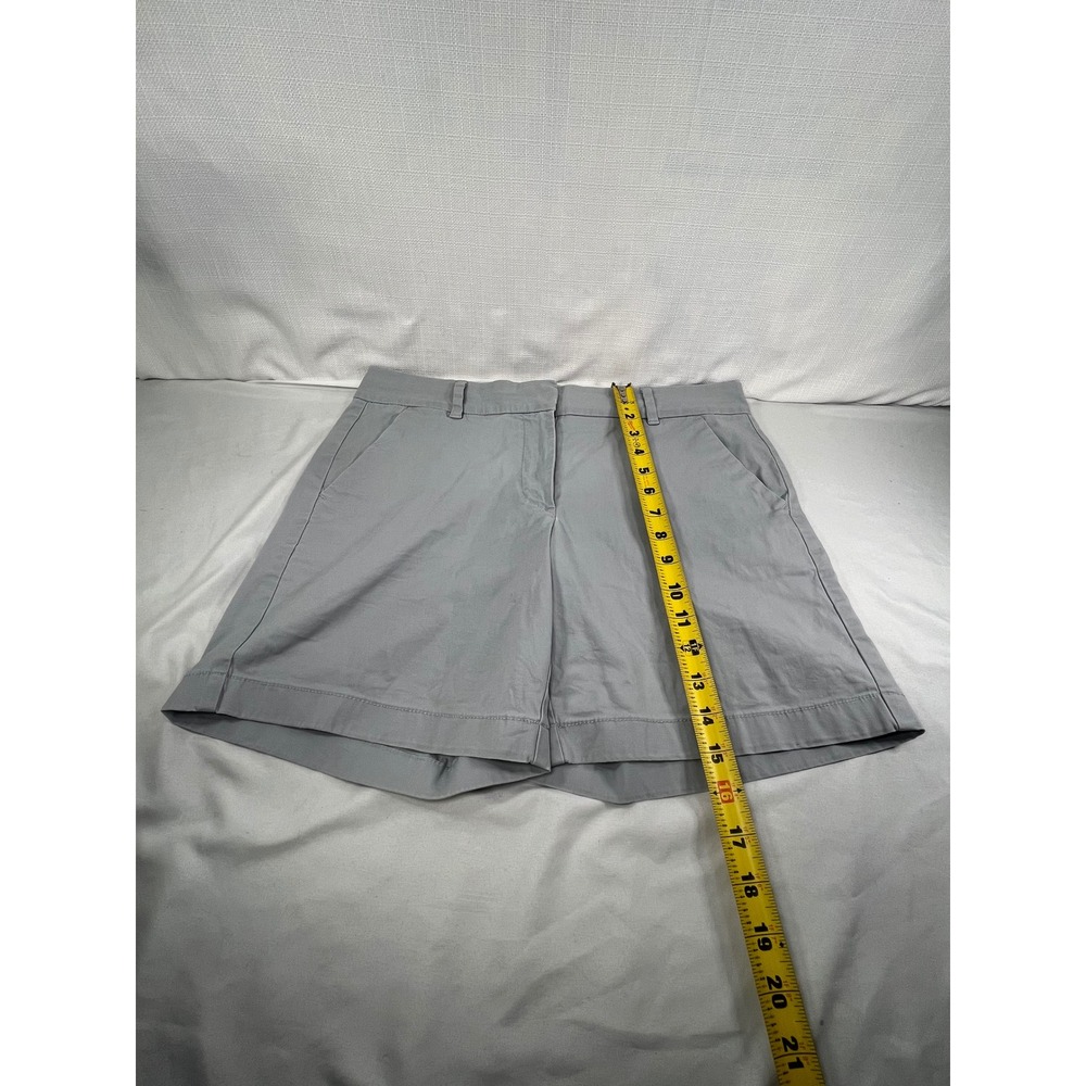 Tommy Hilfiger Womens Gray Chino Shorts Size 8 Cotton Stretch Casual Flat Front - Picture 2 of 7